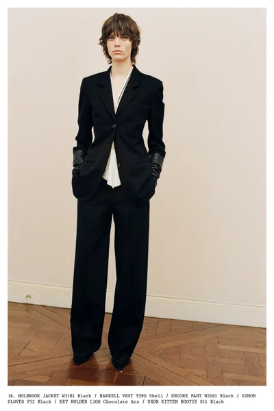 Look 16